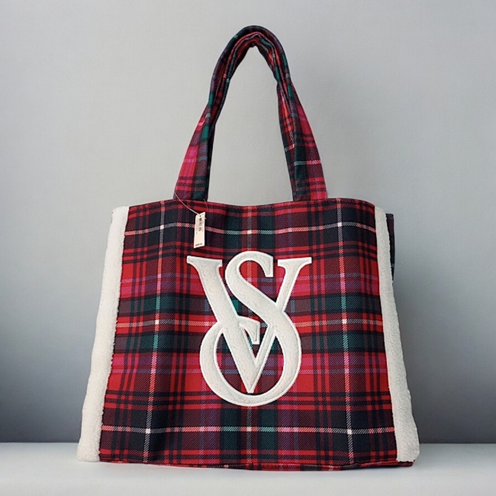 Victoria's Secret Limited Edition Red Plaid Fleece Trim Holiday Tote 2022